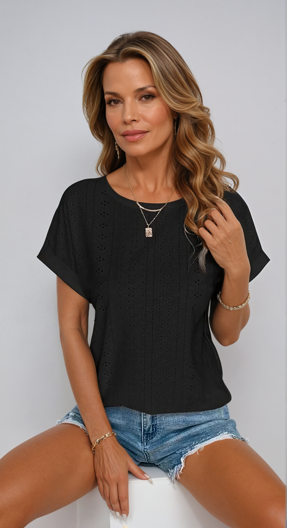 Riza™ | Top Casual con Ojal