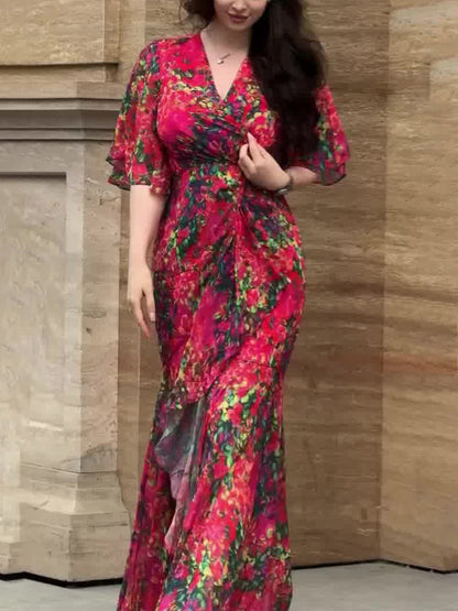 Vestido impreso de manga trompeta con escote en V