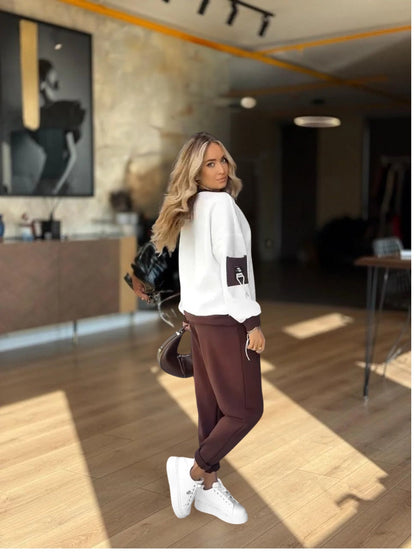 ALINA – CONJUNTO DE LOUNGE BICOLOR CON ESCOTE EN V SUAVE