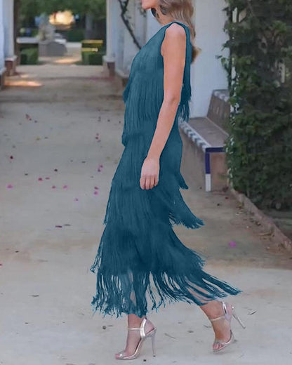 Vestido elegante de flecos Maya con hombros al descubierto