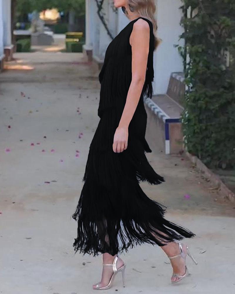Vestido de flecos elegante Maya con hombros al aire