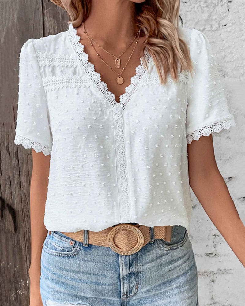 ZOE | Blusa de Encaje con Mangas Cortas y Escote en V