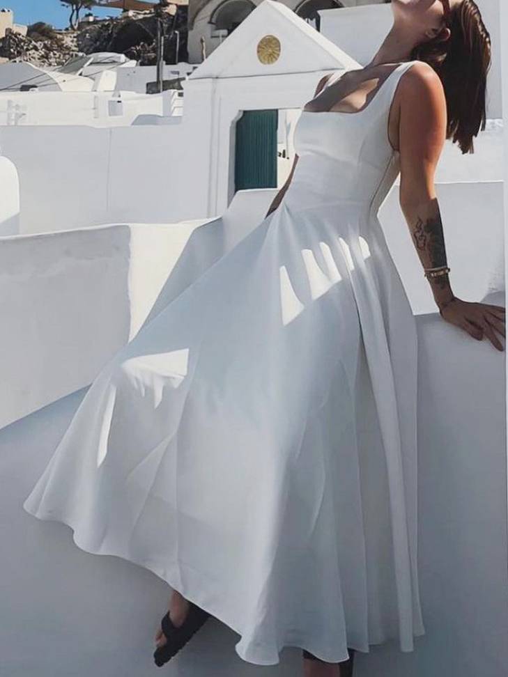 Elara | Vestido Midi de Cuello Cuadrado Elegante
