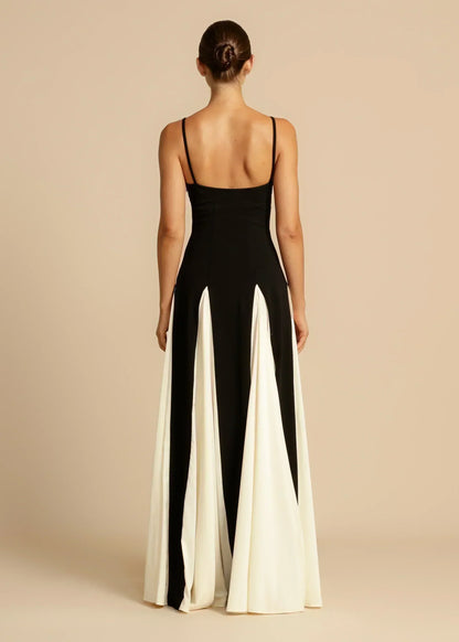 Celia | Vestido Maxi de Volantes en Contraste Elegante