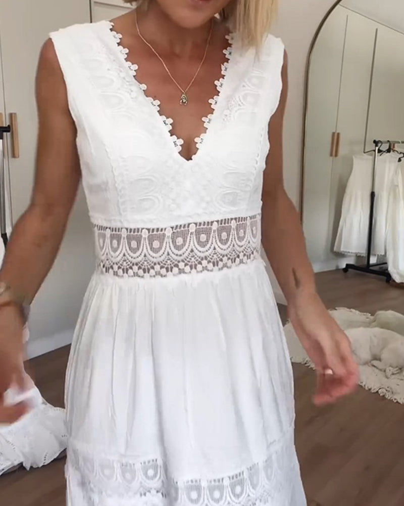 Mirna - Vestido sin mangas de encaje con escote en V