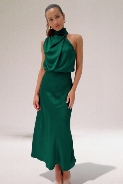 Élodie™ | Vestido de satén glamoroso con cuello halter.