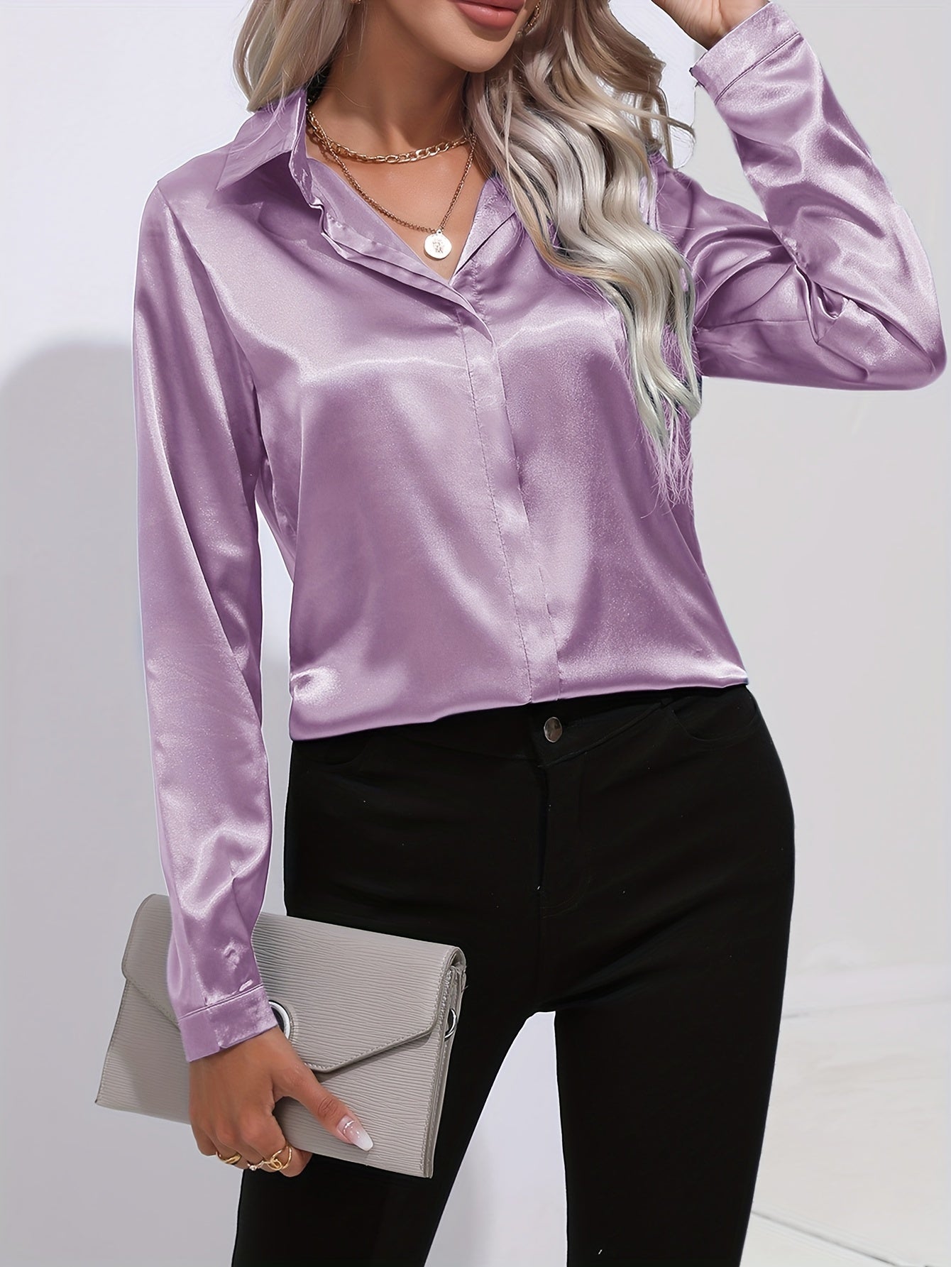 Luna - Blusa Satinada con Botones