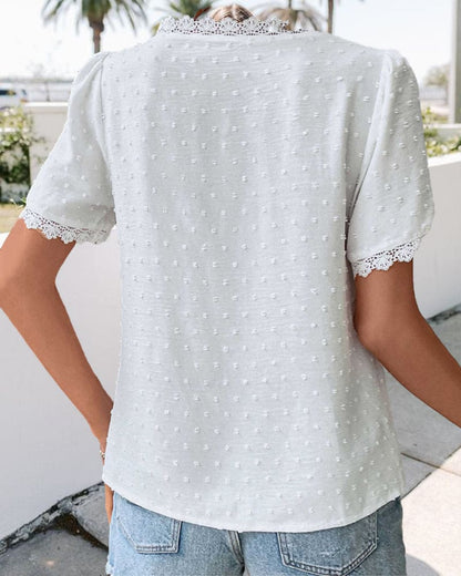 ZOE | Blusa de Encaje con Mangas Cortas y Escote en V