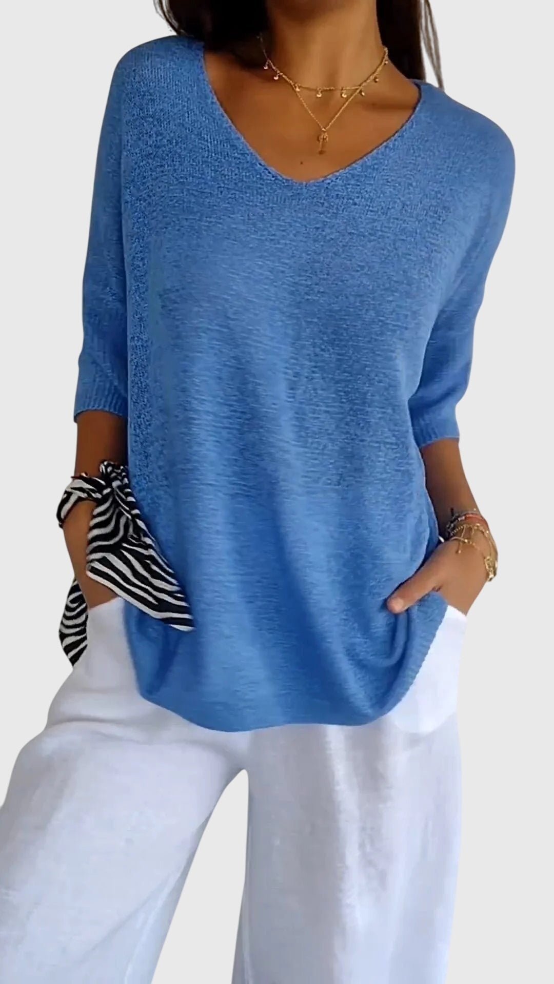 Cassandra™ | Top Elegante de Cuello en V