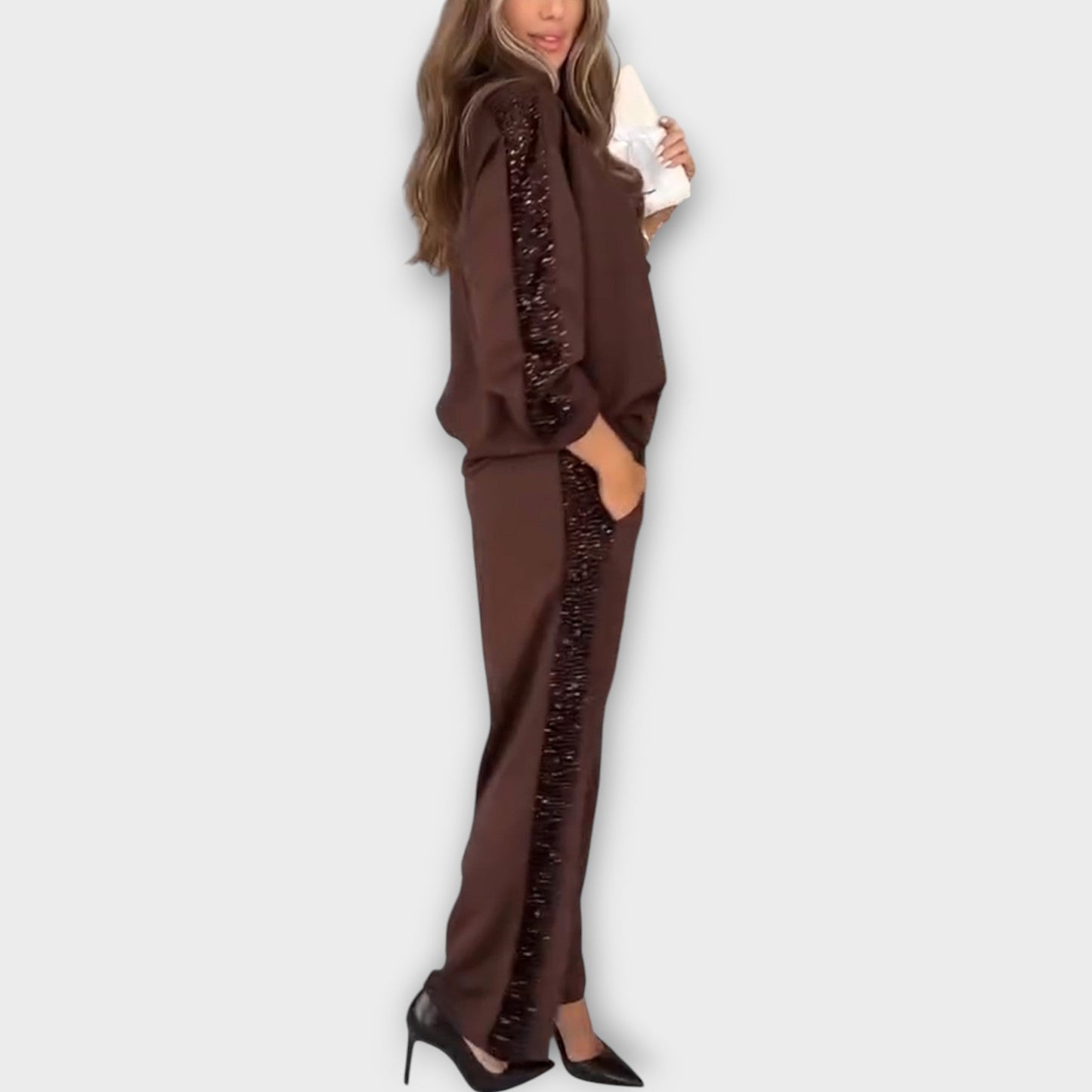 Conjunto Lounge con Bordado de Lentejuelas