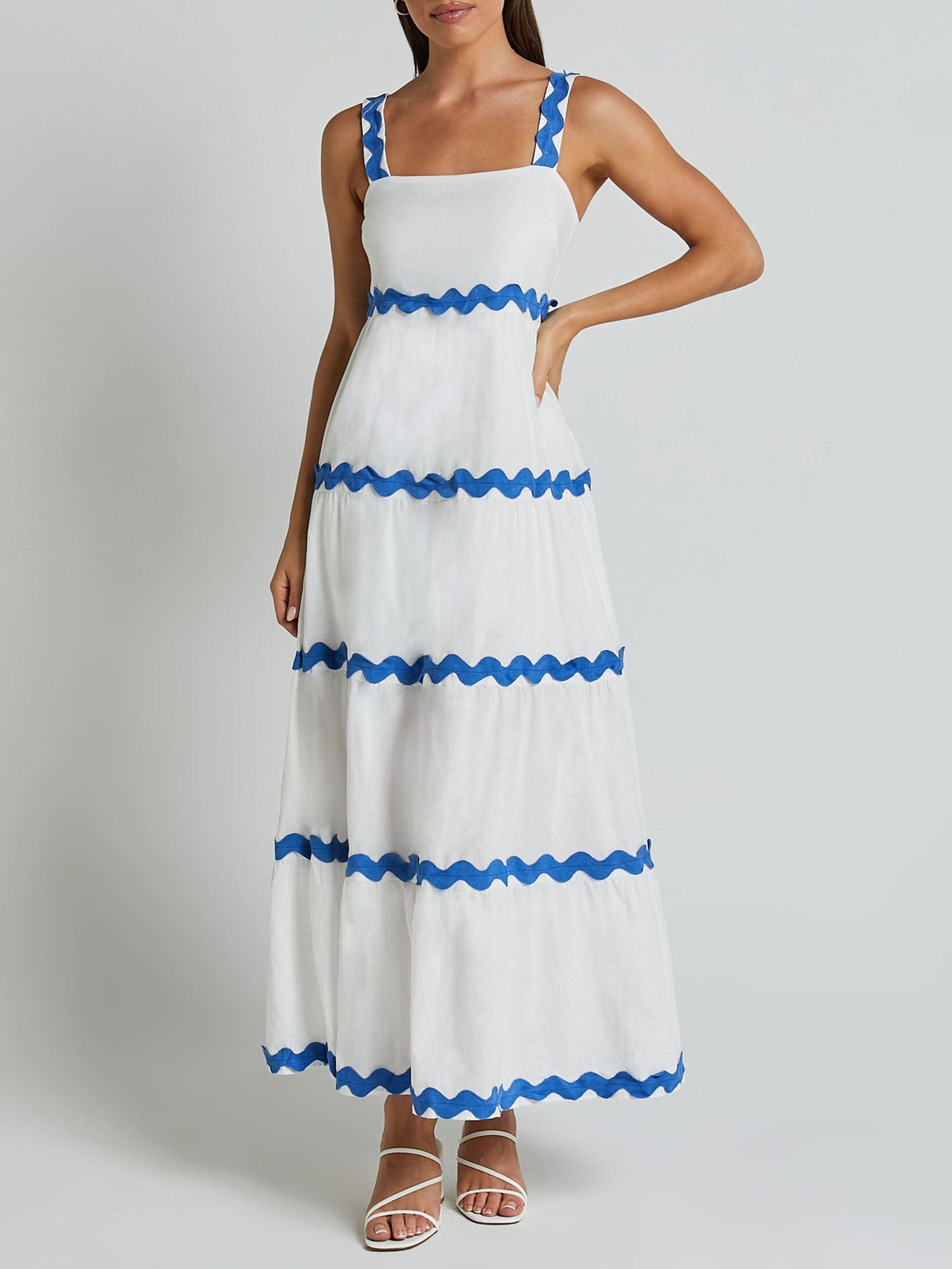 El Vestido Midi Wavy Charm