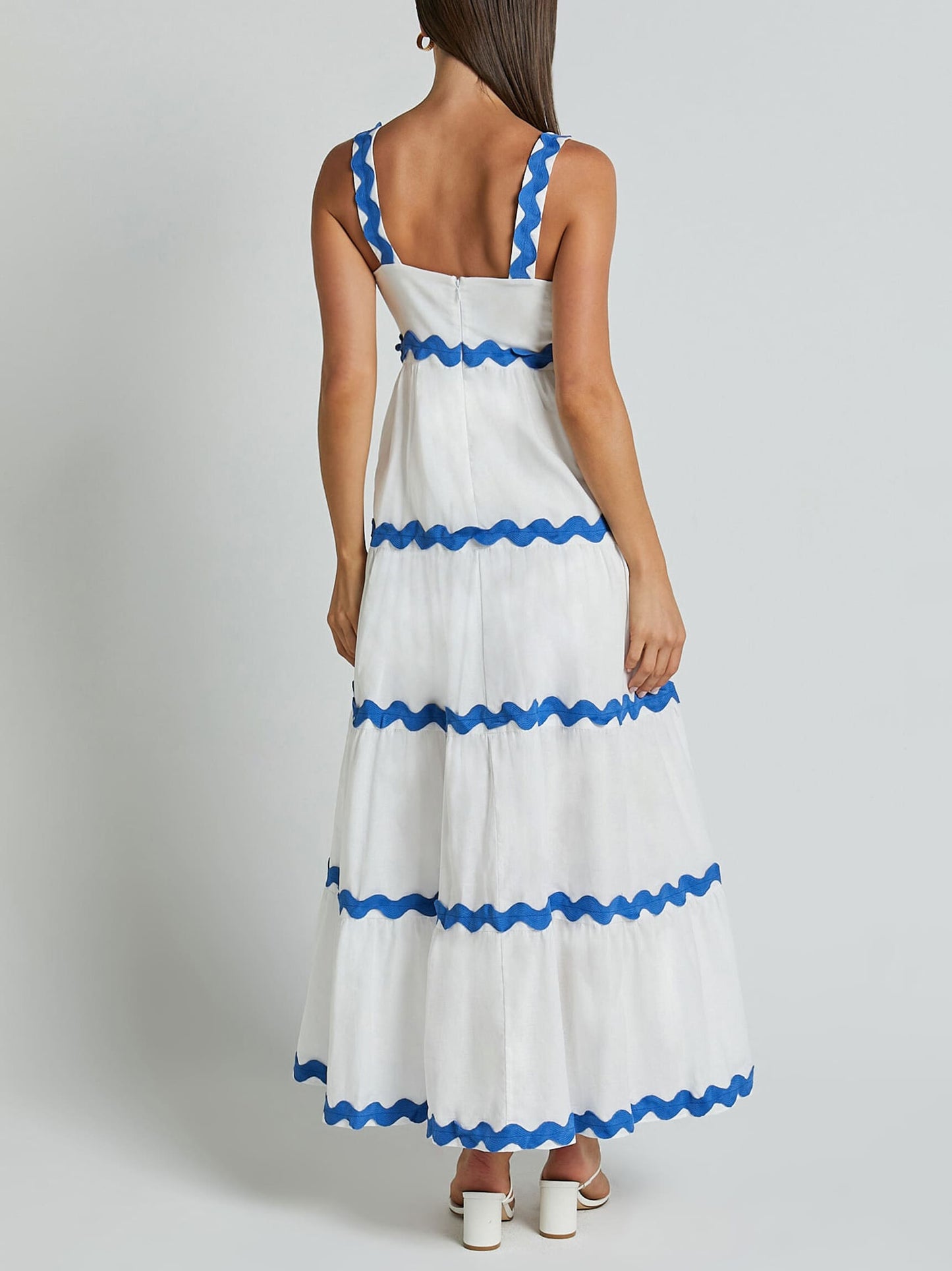 El Vestido Midi Wavy Charm