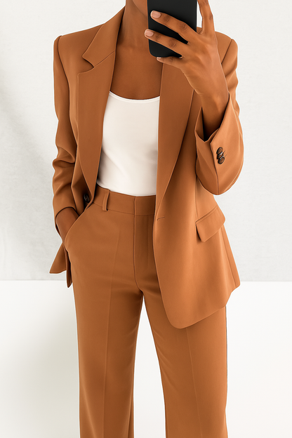 COURTNEY – CONJUNTO DE PANTALÓN POWER CHIC