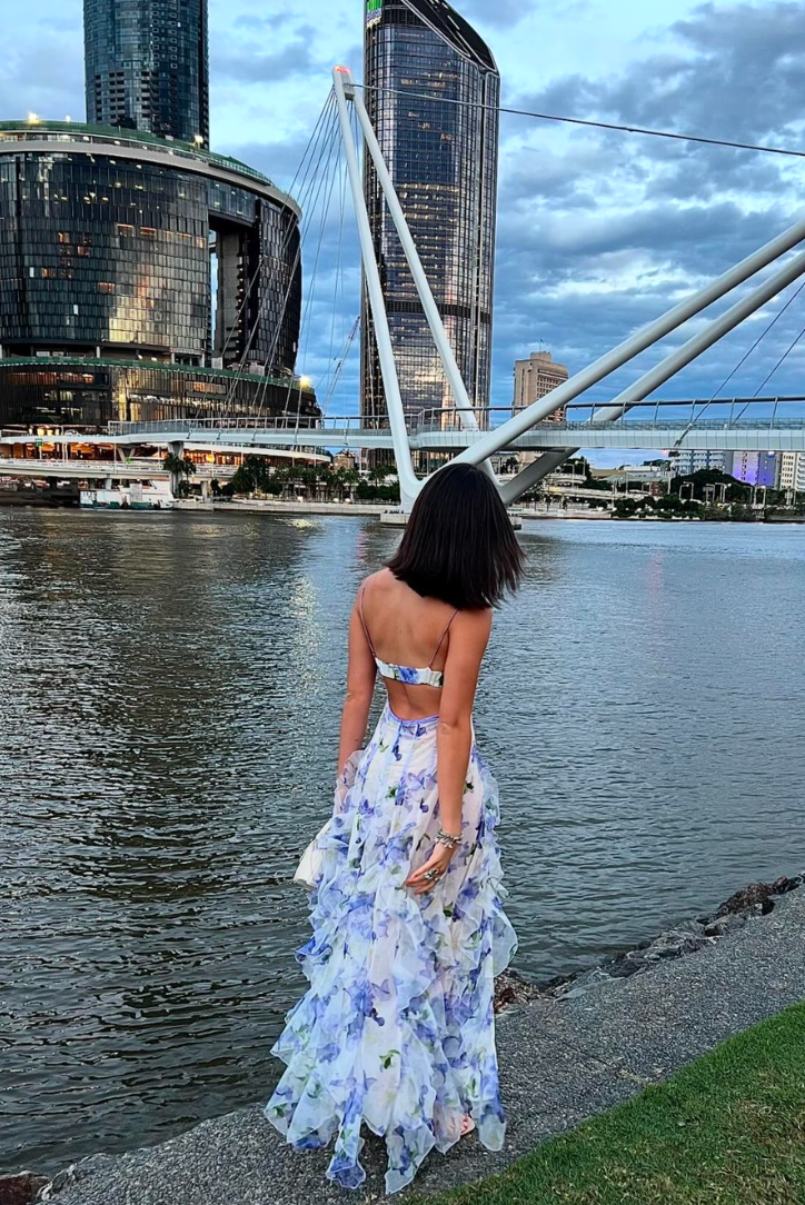 ODESSA – VESTIDO MAXI CON VOLANTES Y TIRANTES TENDENCIALES