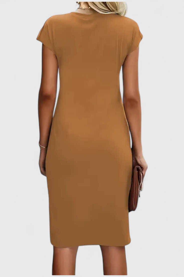 Katrina Vestido Midi Atemporal con Cuello Redondo y Detalle Drapeado