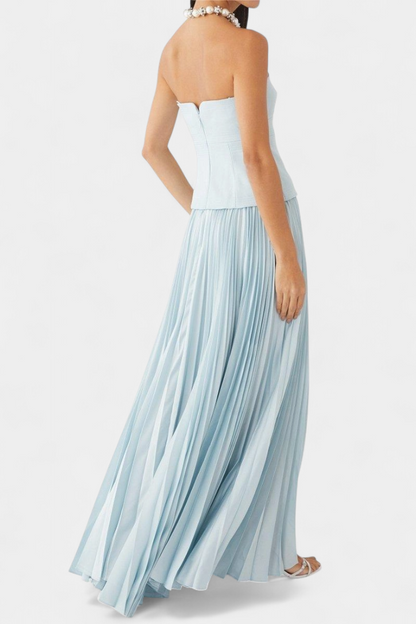 Clara Vestido Midi Plisado con Hombros Descubiertos
