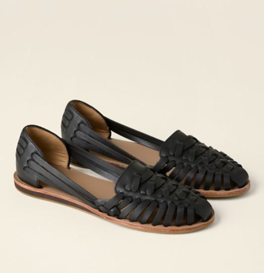 Klarisse - Slip-on Chic: Estilo y Confort en Cada Paso