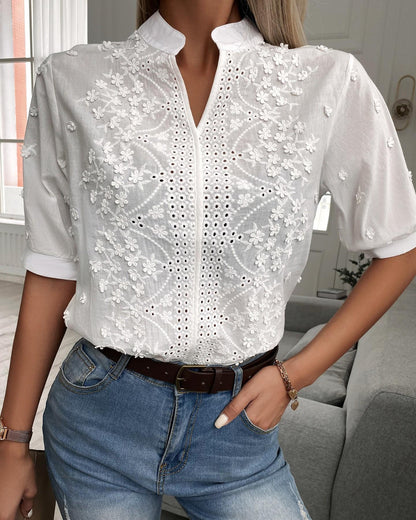 Enid – Blusa con Botones Bordada