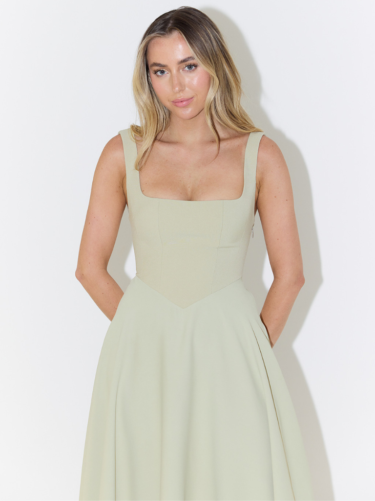 Robe Midi Elegante con Escote Cuadrado - Corte Flattering Sin Tiempo