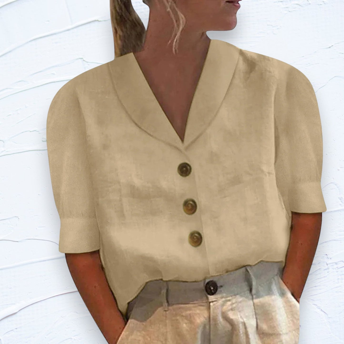 Blusa Retro-Chic con Botones y Frente Anudado