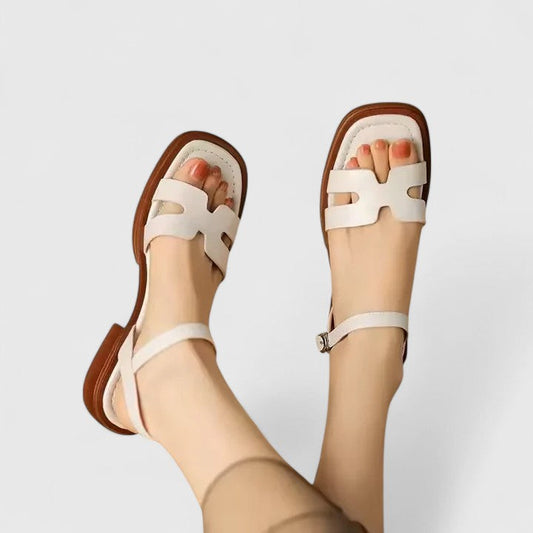 Deliane | Sandalias Planas Sofisticadas
