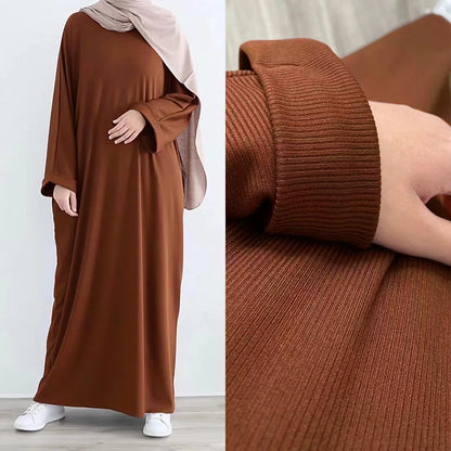 Ariane - Elegante Abaya de Punto con Cinturón y Bolsillos Laterales