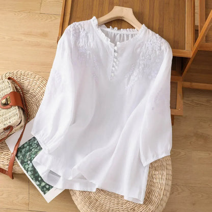 Evelyn – Blusa Bordada con Botones en la Parte Frontal