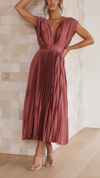 ALIYAH – VESTIDO MIDI PLISADO ELEGANTE