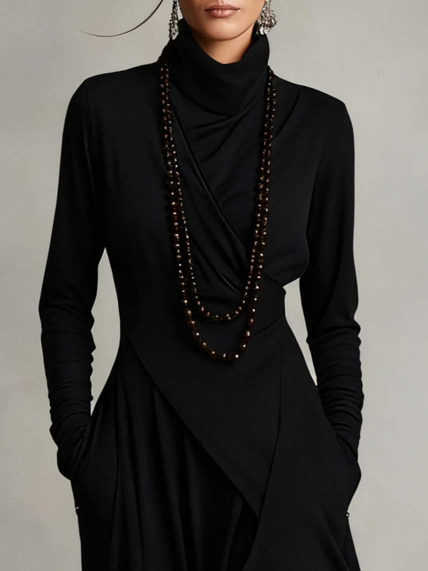 Solmira | Vestido Maxi Plisado Asimétrico con Cuello Alto
