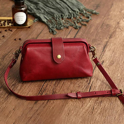 Edis | Bolsa de Hombro Retro Clásica en Formato Compacto