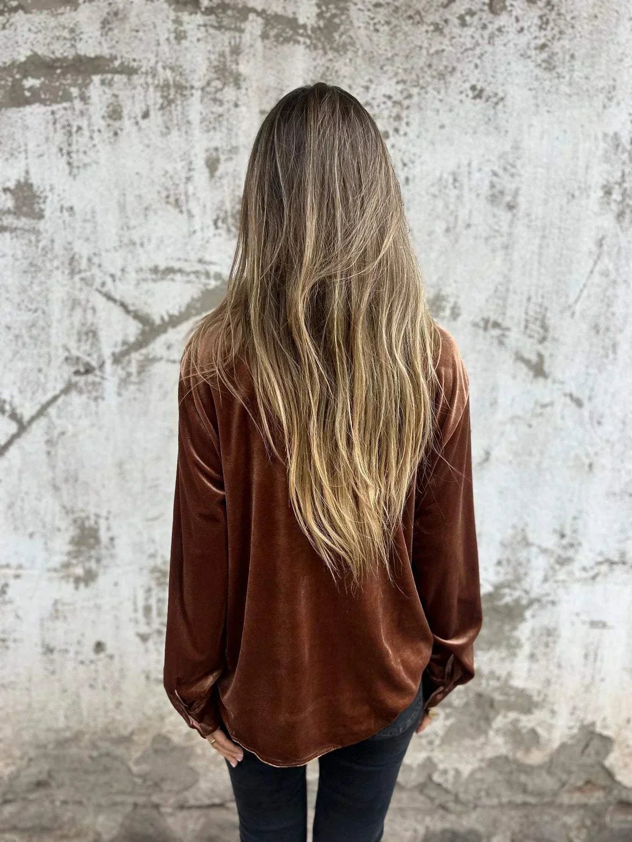 Kaya - Elegante Blusa de Terciopelo