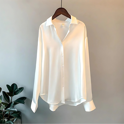 Celina – Blusa Clásica de Botones