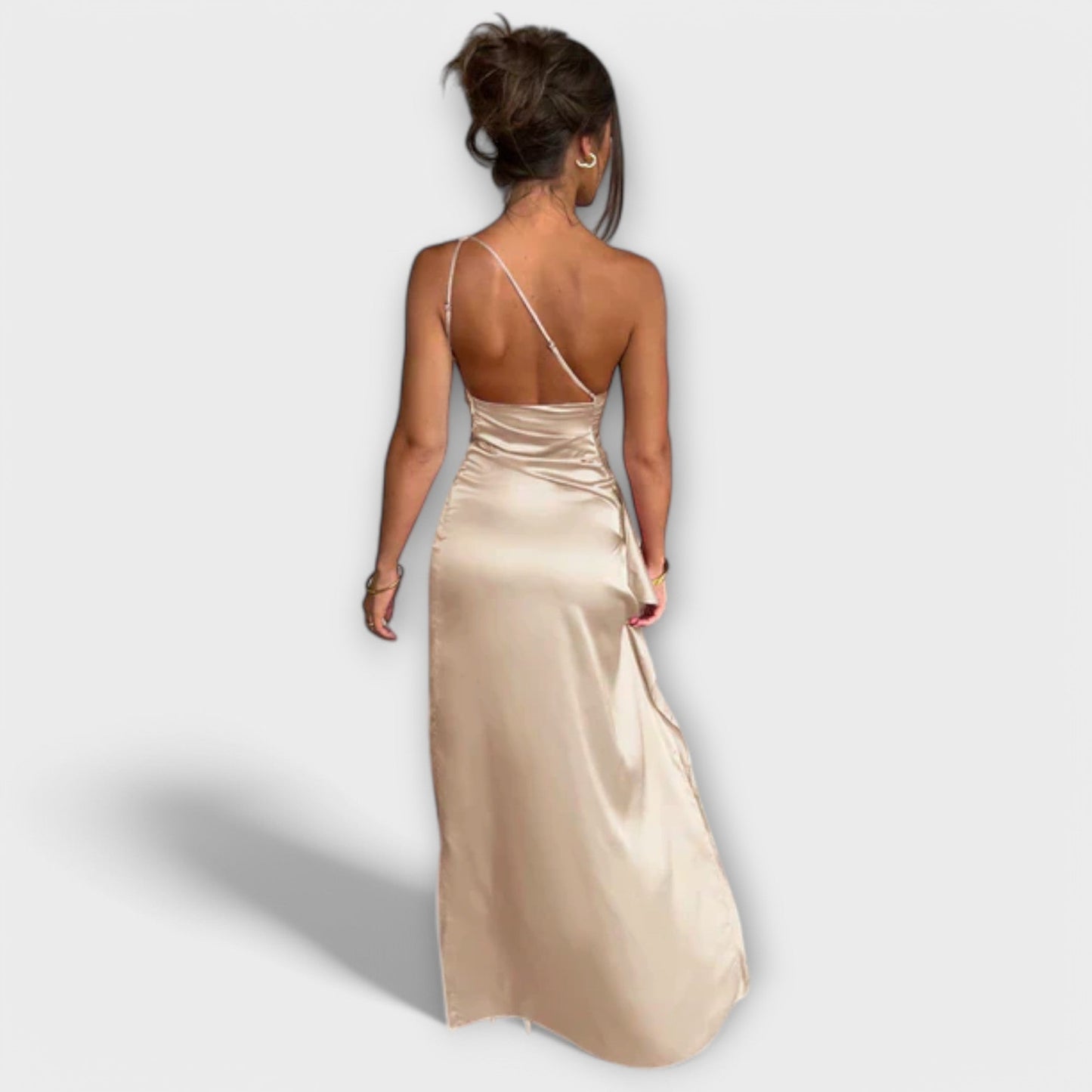 Vestido Maxi Asimétrico con Draping en un Brazo