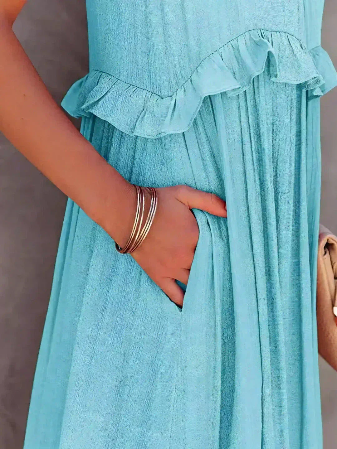 Ilona - Vestido Halter con Volantes y Bolsillos Maxi