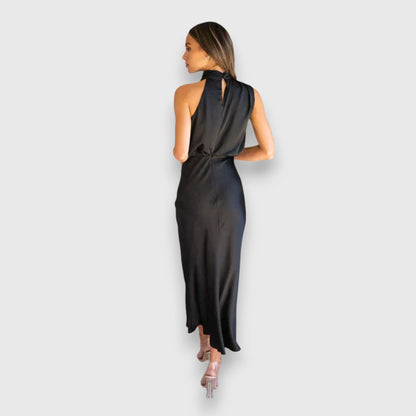Daisy | Elegante Vestido de Satén con Cuello Halter