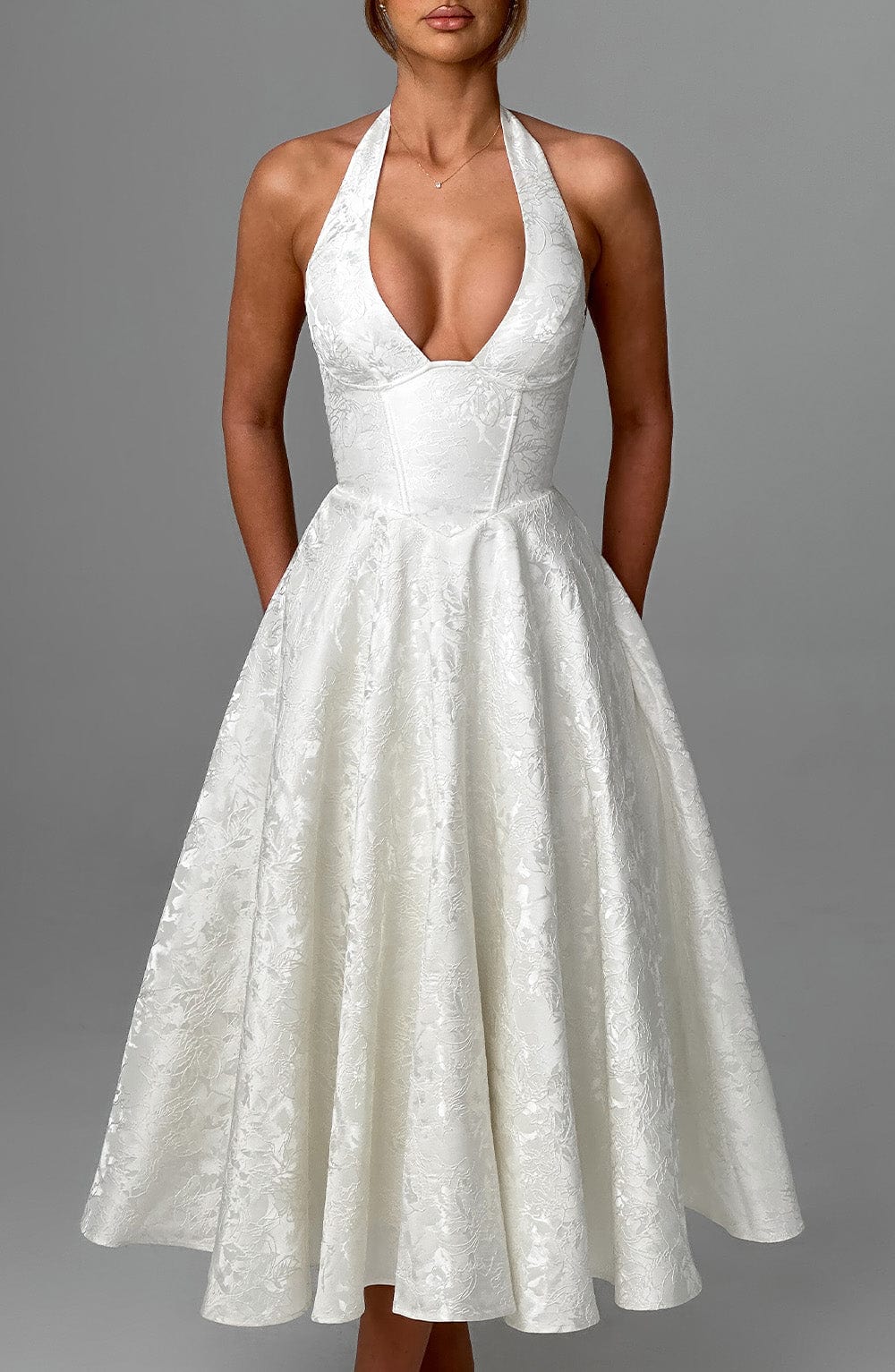 Eulalie - Vestido Sin Espalda Elegante con Escote en V