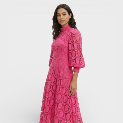 Vestido Midi Encaje Cuello Alto