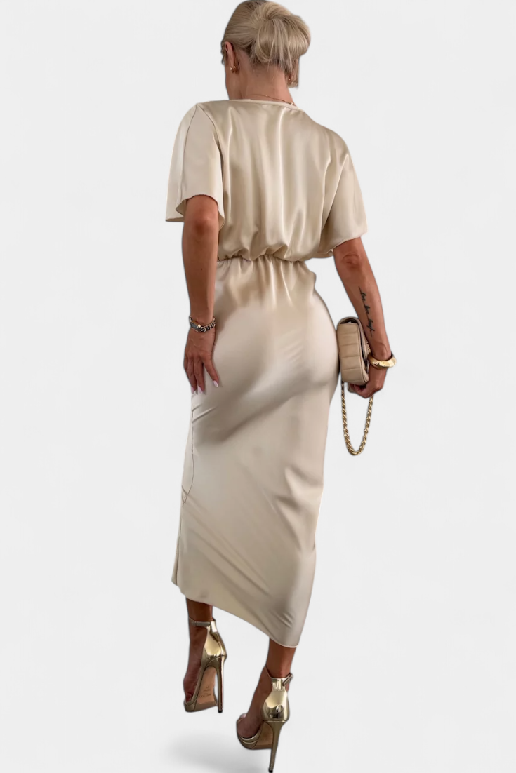 Emryn Vestido Suave con Nudo Cruzado