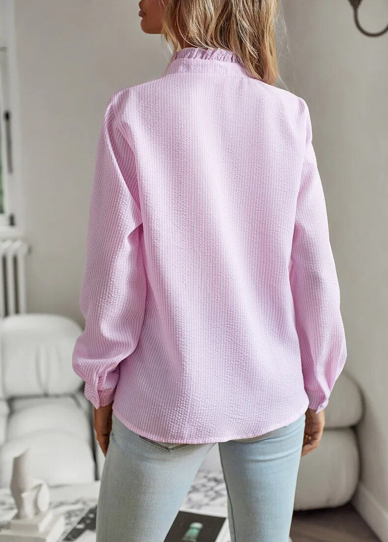 Grace – Blusa con Botones y Volantes