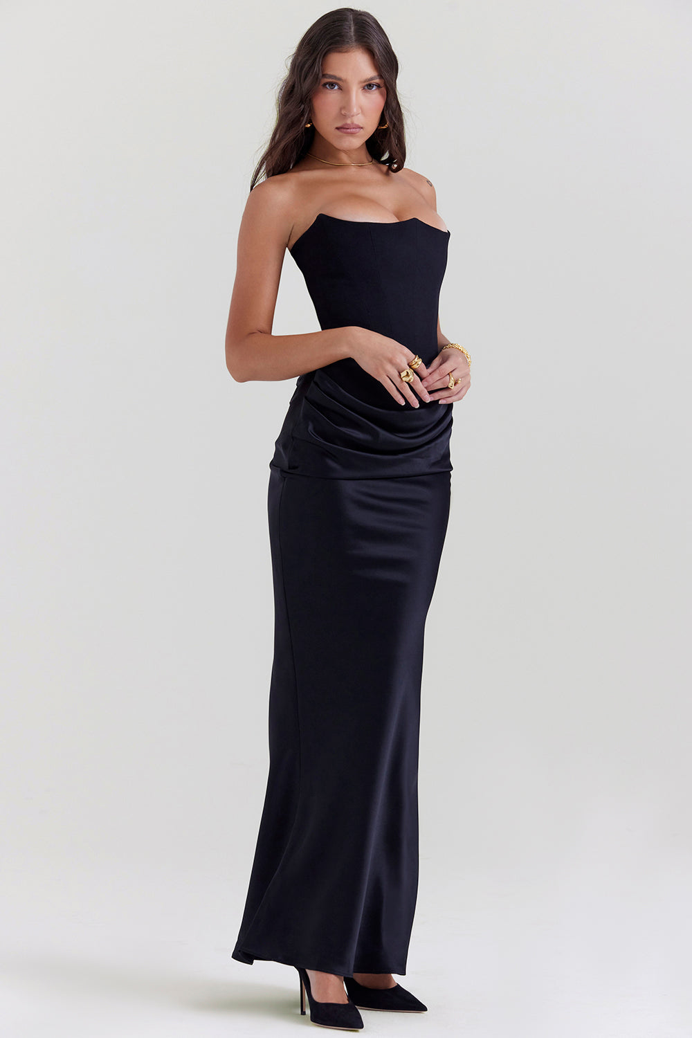 Paloma - Vestido Maxi Elegante de Satén Sin Mangas