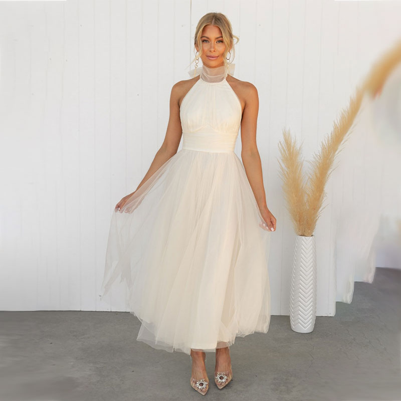 Jennifer | Vestido de Tendencia con Cuello Alto Aria