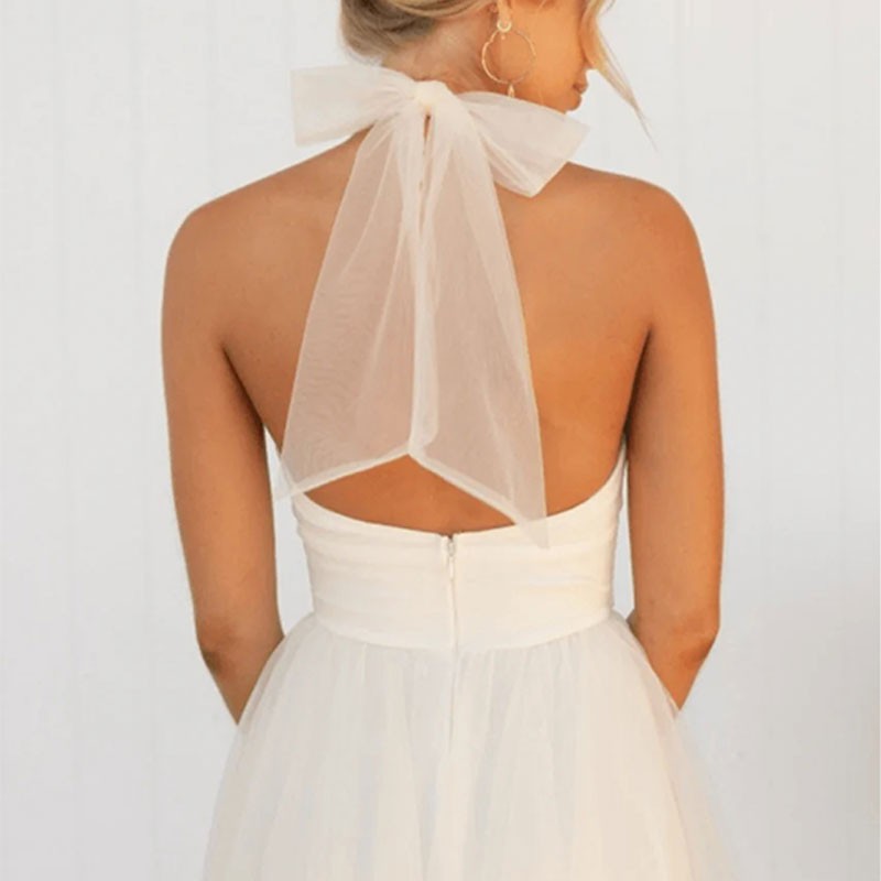 Vestido de Tendencia con Cuello Alto Aria