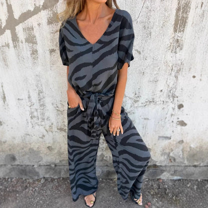 Evelina | Top y Pantalones de Cuello en V con Estampado de Cebra