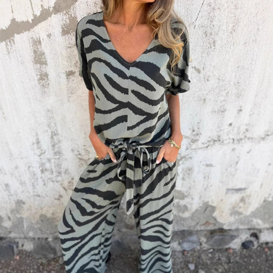 Evelina | Top y Pantalones de Cuello en V con Estampado de Cebra