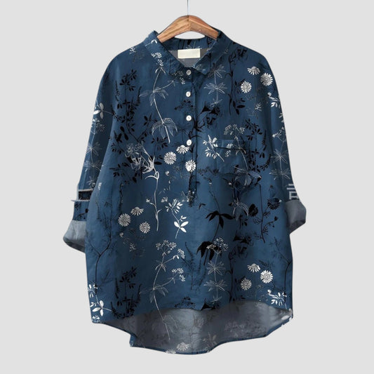 Serenya™ | 2025 – Blusa Floral Draped